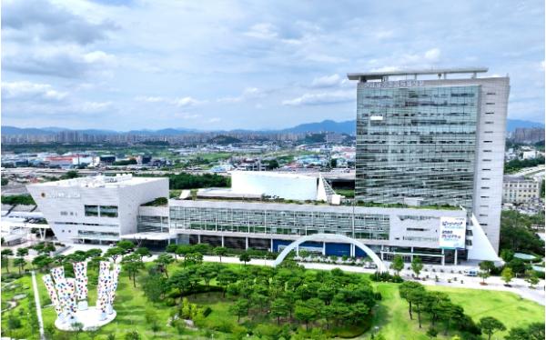 민형배 시장-김산 무안군수, 군공항 이전 ‘상생 해법’ 공감대 ‘서남권 반도체 클러스터’ 성공 힘 모은다