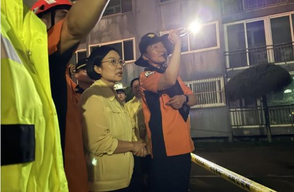 한성숙 국무총리, 경남 거제 집중호우 피해 현장 점검