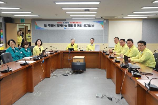 세종시의회 의장단, 시청·교육청 을지연습 종합상황실 격려 방문