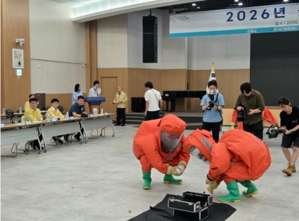  “훈련은 실전처럼”… 군포시의회 을지연습 격려