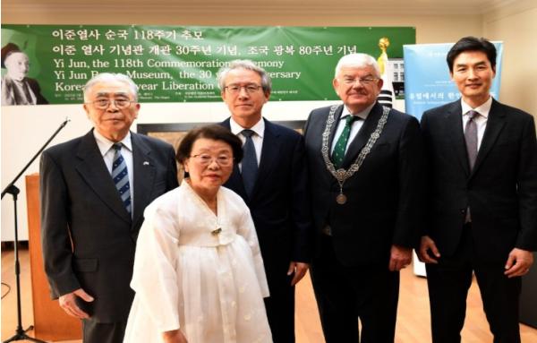 국가보훈부, 네덜란드 헤이그 시장 얀 판자넌 방한 첫 일정으로 이준 열사 묘역 참배