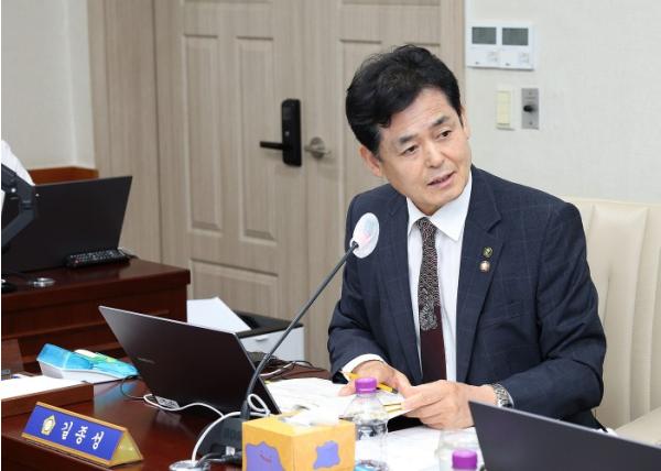 길종성 고양시의원, “반도체 특성화고 설립과 개인형 이동장치 안전관리 패러다임 전환으로 고양시의 '내일'과 '안전' 준비해야” 