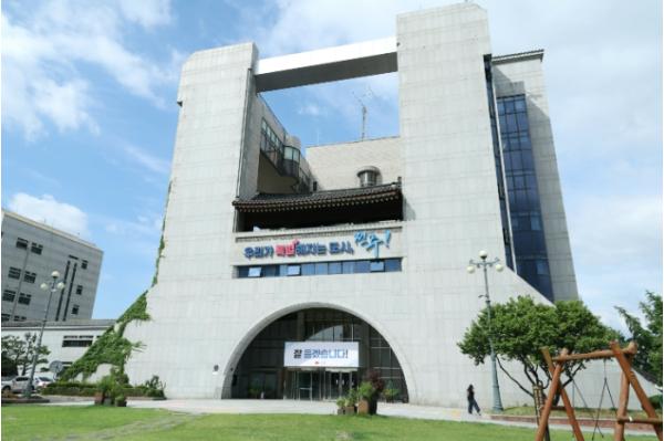 전주시, '회의실 밖으로 나온 청년 아이디어, 정책실험 시작'
