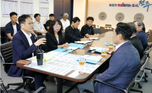 대도시권광역교통위원회 위원장, 전주 기린대로 간선급행버스체계 공사 현장 점검