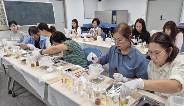 봉화군가족센터, 결혼이민여성의 행복과 자립을 꽃피우다 기사 이미지