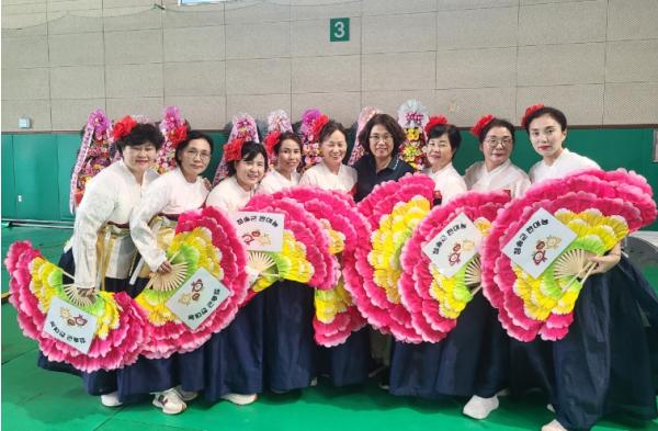 (사)한국여성농업인 청송군연합회, 제13회 한여농 경상북도대회 장기자랑 ‘대상’ 수상 기사 이미지