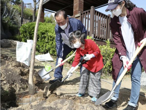녹색 마포를 함께 만든 주인공, 환경상으로 추천하세요 기사 이미지
