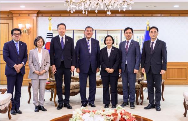 한성숙 국무총리, 이시바 시게루 일본 前총리 면담