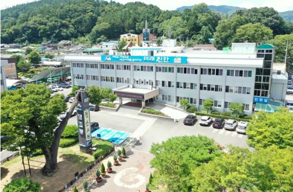 전춘성 진안군수, 산업안전보건위원회 개최