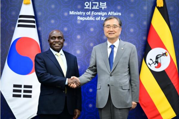 조현 외교부 장관, 우간다 제2부총리 면담 기사 이미지