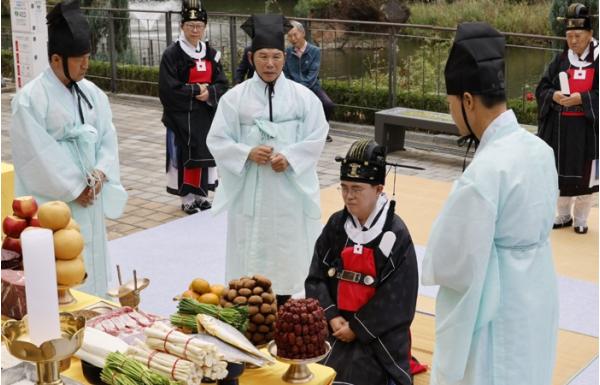 진교훈 강서구청장, 허준축제 성공기원제 참여 기사 이미지