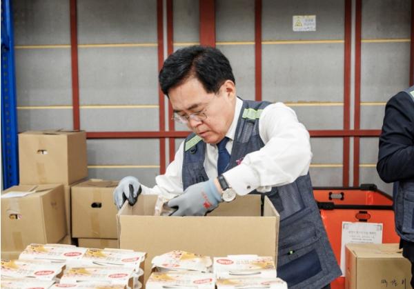 서울 강서구, 추석 앞두고 위기 청년 200명에 식품 꾸러미 전달 기사 이미지