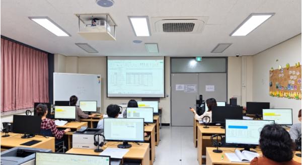 울진군, ‘2026년 울진군민 AI 교실’ 상설 운영... 1차 수강생 모집 기사 이미지