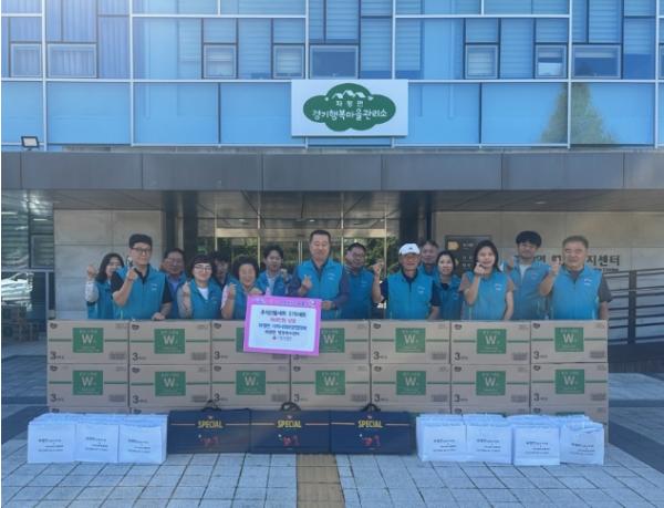 파주시 파평면, 추석맞이 취약계층 170가구에 이웃돕기 물품 전달 기사 이미지