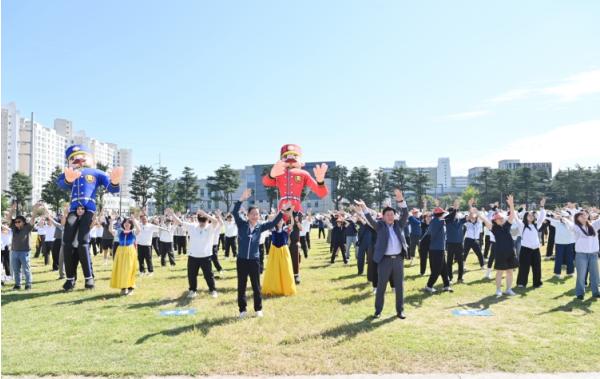 경북교육청, 제17회 교육행정인 한마음체육대회 성황리 개최 기사 이미지