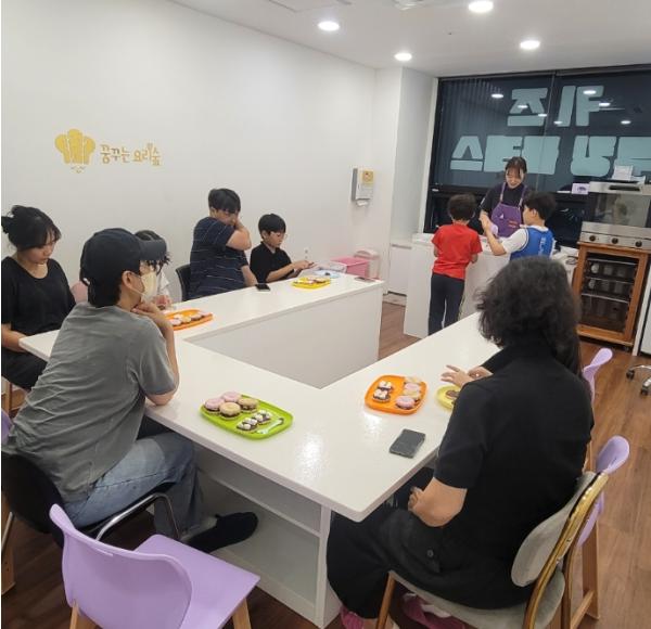 “추석 모나카로 고소한 추억 쌓아요” 영종구, 드림스타트 요리 교실 운영 기사 이미지