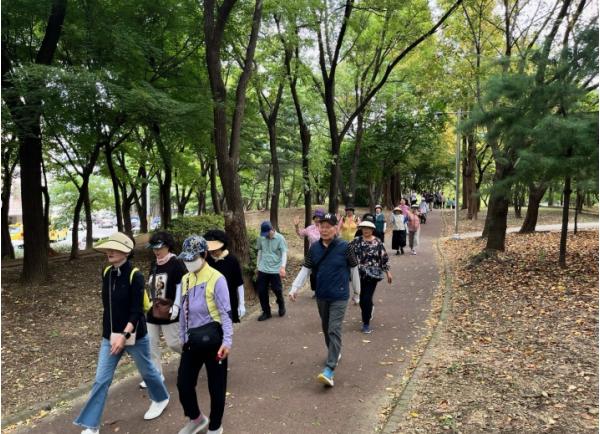 부평구보건소, 건강걷기교실 하반기 운영 및 참여자 모집 기사 이미지