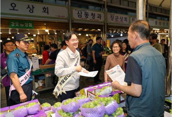 동대문구, 추석 앞두고 전통시장 야간 환경순찰