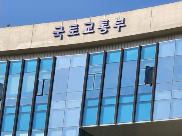 홍지선 국토교통부장관, 추석 귀성길 안전·편의 빈틈없도록 … 주요 교통현장 집중 점검
