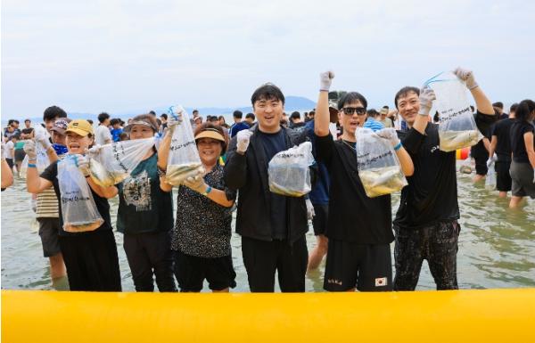 '가을 전어, 우리가 직접 잡아요!'  제18회 보성전어축제 전어잡기 체험 '성황'