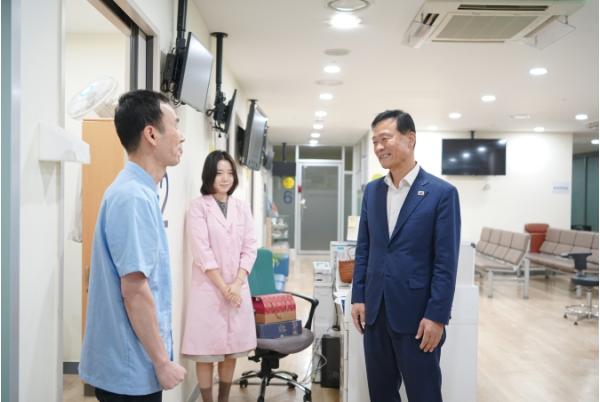이승로 성북구청장, 추석 연휴에도 쉼 없는 민생 현장 점검 및 비상 근무 직원 격려