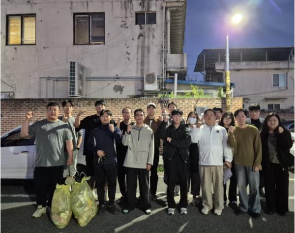 영동군4-H연합회, 월례회 연계 환경정화활동 펼쳐 기사 이미지