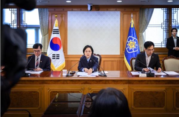 한성숙 총리, 최근 개인정보 유출 관련 대응상황 긴급 점검