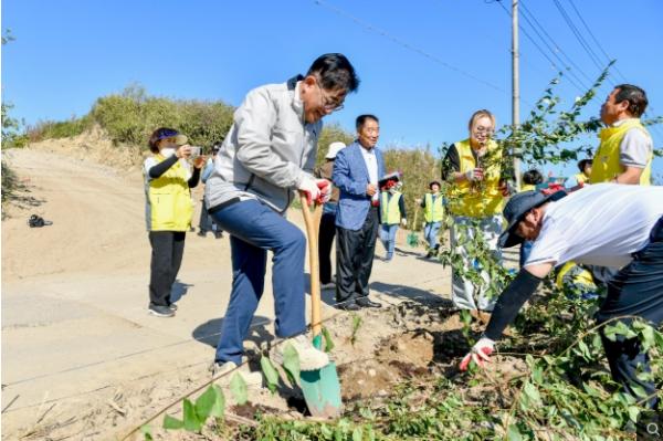 이기형 김포시장, 400여 시민과 함께 김포하천가꾸기 나서