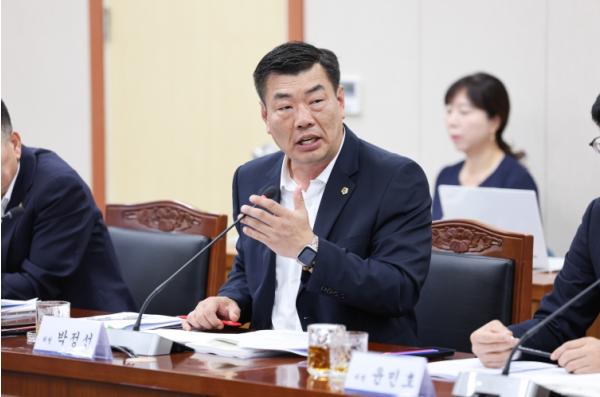 박정선 전남광주통합특별시의원, 윤난실 후보자에게 “시민주권, 뒤에 숨지마라”