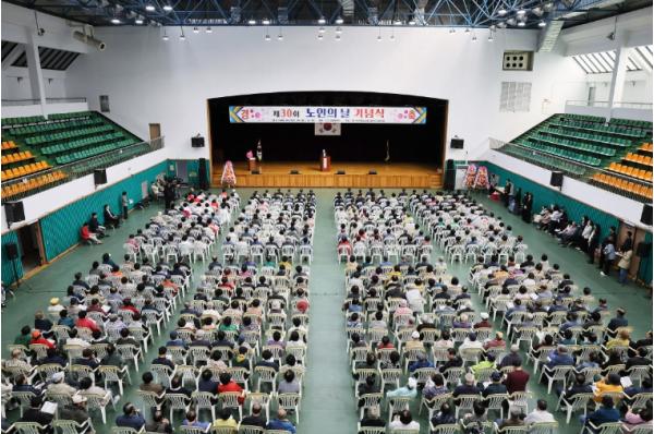 강기윤 창원특례시장, “오늘의 창원을 만들어 오신 어르신들께 깊은 존경과 감사” 기사 이미지