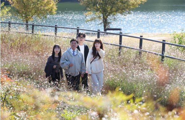 황인호 동구청장, “가을 정취 가득한 대청호로 오세요” 기사 이미지
