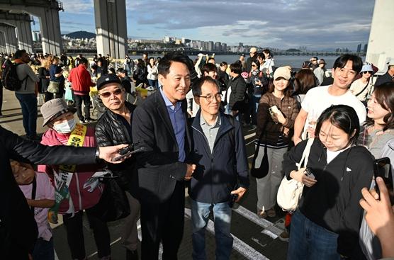 오세훈 시장, 25일(일) 잠수교 보행전용교 전환 앞두고 현장 점검