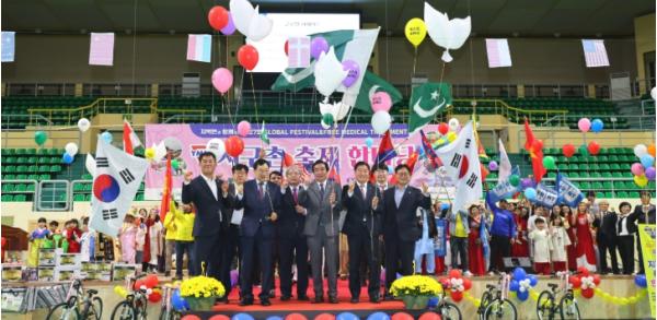 경주서 제27회 지구촌 축제 한마당 성료…내·외국인 화합의 장 기사 이미지