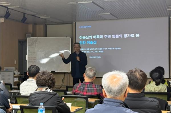 순창군립도서관, ‘전승전과 이순신’ 인문학 특강 개최 기사 이미지