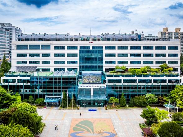 7873부대 3대대 계양구 예비군 지휘관 일동, 계양구에 헌혈증과 성금 기탁 기사 이미지