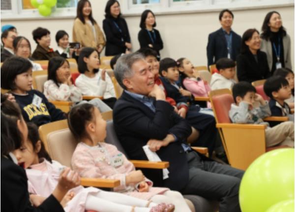 서울시 김현기 강남구청장, 어린이의 상상과 표현이 전하는 큰 감동 기사 이미지