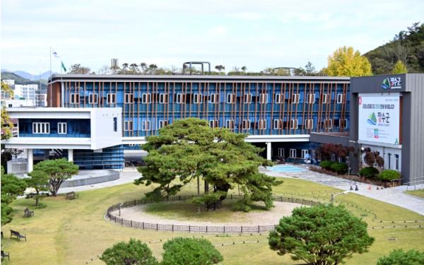 장수군, 겨울철 제설작업·안전교육 실시…대설 대응 강화 기사 이미지