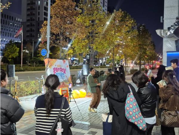 영종구, 평범한 퇴근길이 특별한 공연장으로 ‘문화가 있는 날’ 정기 공연 기사 이미지