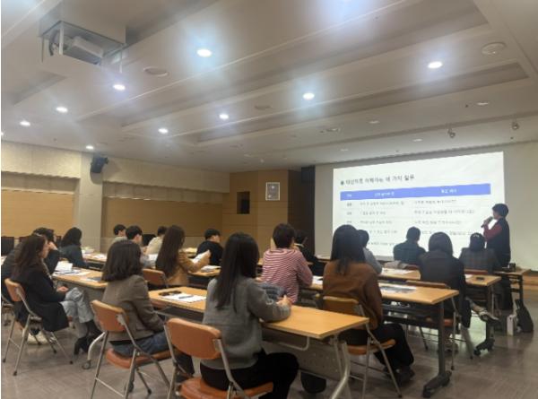 강화군, 통합사례관리와 통합돌봄 잇는다… 읍·면 담당자 역량강화 교육 기사 이미지
