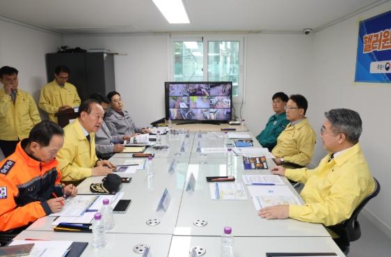 핼러윈 앞둔 홍대, 유동균 마포구청장·행정안전부 장관 안전 점검 기사 이미지